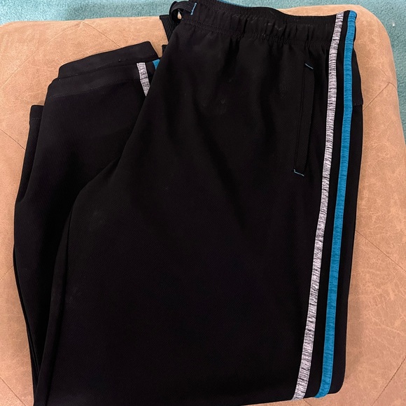 Black activewear knit wide leg pants size 0X. - Picture 1 of 5